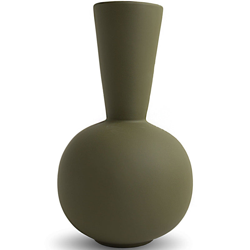 Se Cooee Design Trumpet vase, 30 cm, oliven ✔ Kæmpe udvalg i Cooee Design ✔ Meget billig fragt og hurtig levering: 1 - 2 hverdage - Varenummer: KTO-HI-028-29-OV og barcode / Ean: &