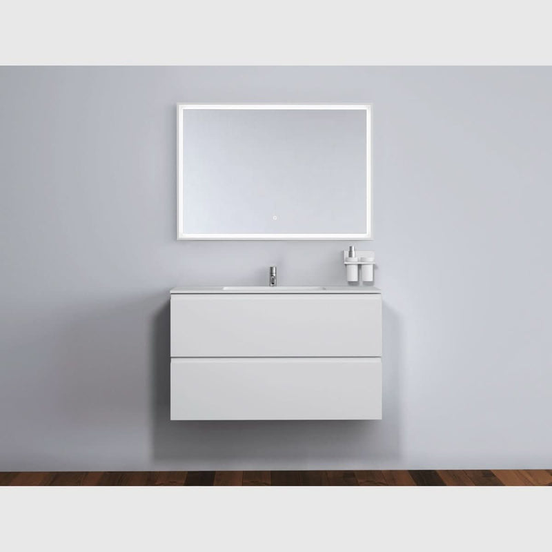 Se tilbud på Copenhagen Bath Malmö 100 med Romsø vask - mat hvid. Billigt udsalg! Køb online nu. Hurtig levering: 1-2 hverdage. Varenummer: BADE-38075056685245.