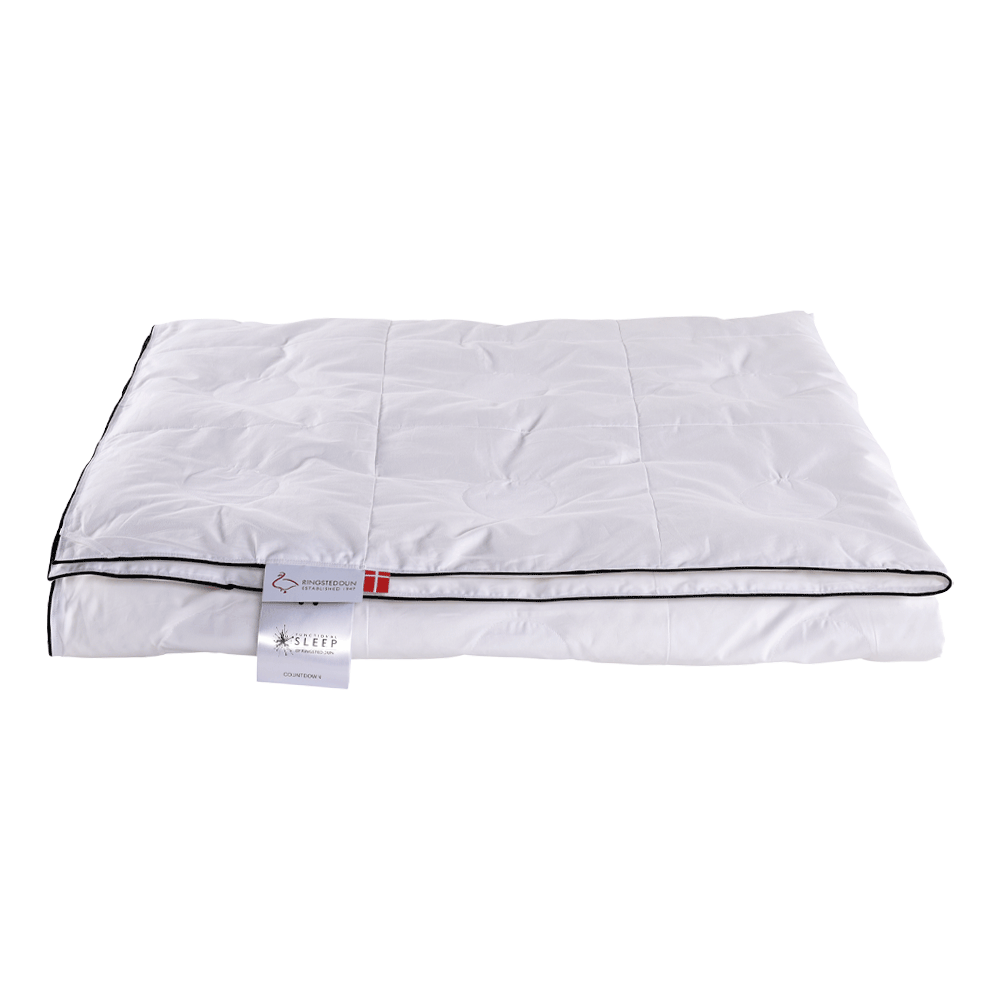 Se Ringsted Dun COUNTDOWN Ekstra sval moskusdyne - 140x220 cm ❤ Kæmpe udvalg i Ringsted Dun - Køb online på udsalg og tilbud lige nu ❤ Billig fragt og hurtig levering - Varenummer: HomeFeeling-9494 og barcode / Ean: 5703329675564 på lager - Udsalg på Dyner - Dundyne - Alle dyner - Moskusdyner - Sommerdyne Op til 63% rabat - Kendte mærker på udsalg – over 1.329 brands