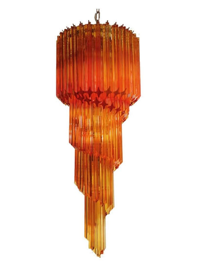 Se tilbud på Murano lysekrone - Spiral - 86 prismer - Rav Krom blank. Billigt udsalg! Køb online nu. Hurtig levering: 1-2 hverdage. CHEVIN-70775. Spar op til 54%.