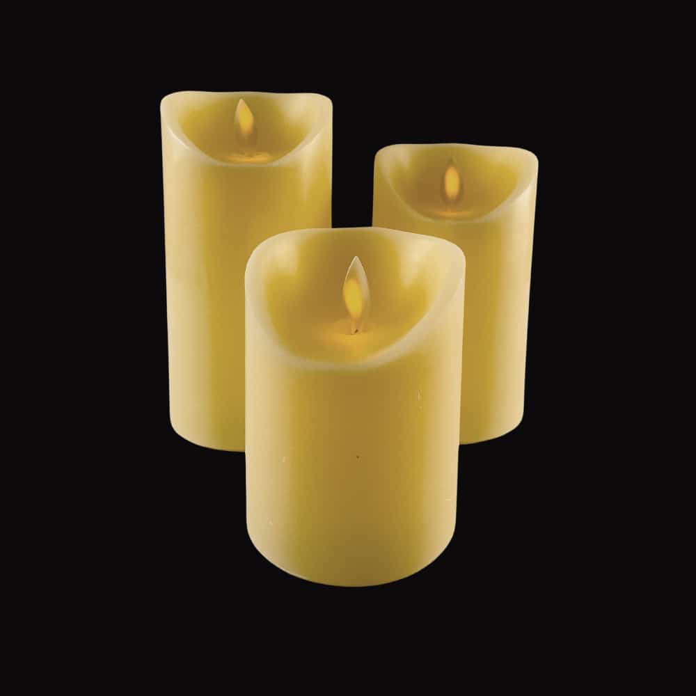 Se LED blok stearinlys - 3 stk. - 12/15/17 cm - m/3D flamme - (Flere farver) - Cream hvid ✔ Kæmpe udvalg i Satana - Køb online på udsalg og tilbud lige nu ✔ Super billig fragt og lynhurtig levering - Varenummer: Satana-1385117 på lager - Udsalg på Mad & drikke > DATOVARER & OUTLET > Store besparelser – op til 67% - Store besparelser på over 2.281 brands