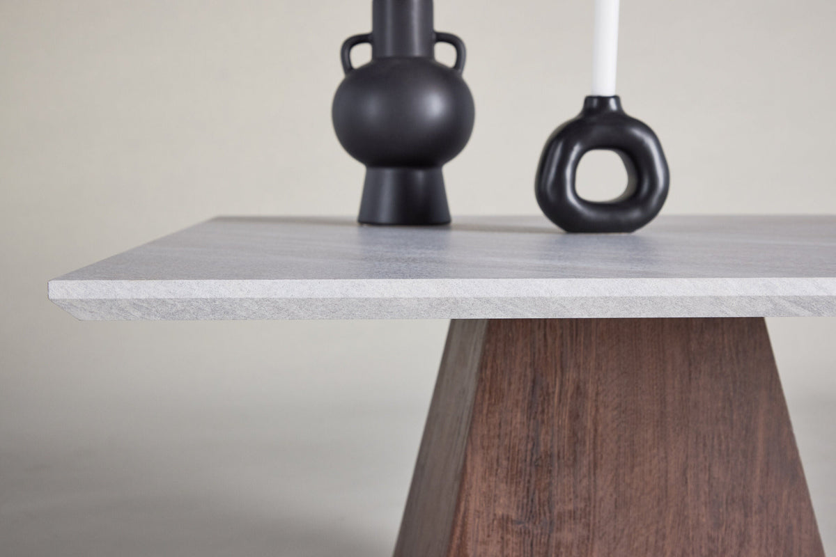 Se Venture Home - Cael - kvadratisk sofabord 80Ã80 cm - mocca fod / lys stenlook bordplade ❤ Kæmpe udvalg i Venture Home - Køb online på udsalg og tilbud lige nu ❤ Meget billig fragt og hurtig levering - Varenummer: Bolig&Haven-52765678338378 og barcode / Ean: 7340220846365 på lager - Udsalg på Store besparelser – op til 71% - Store besparelser på over 2.281 brands