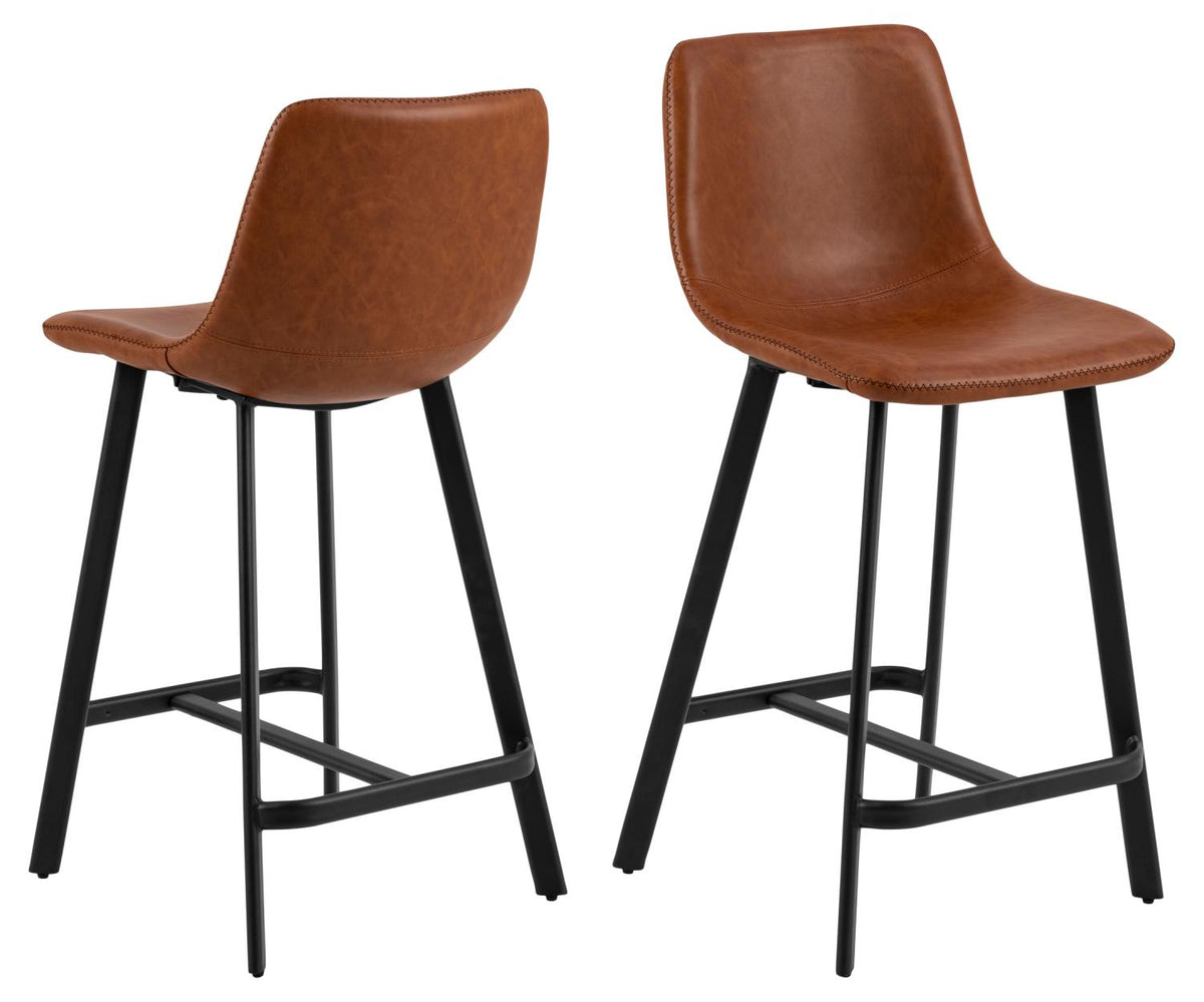 Se ACT NORDIC I_Oregon counterstol, m. ryglæn og fodstøtte - cognac retro PU sort metal ❤ Kæmpe udvalg i Act Nordic - Køb online på udsalg og tilbud lige nu ❤ Billig fragt • Hurtig levering - Varenummer: Boboonline-85474 og barcode / Ean: 5713941191823 på lager - Udsalg på Møbler,Stole,Barstole,
Stole,
Barstole med ryglæn,
Barstole til køkkenø,
Barmøbler,
K Spar helt op til 79% - Stort udsalg på over 739 brands