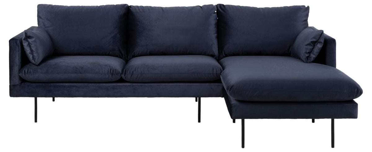 Se SOFAKONCEPT Cozy 2 pers. sofa, m. højre chaiselong og 2 puder - mørkeblå stof og sort metal ❤ Kæmpe udvalg i SofaKoncept - Køb online på udsalg og tilbud lige nu ❤ Hurtig levering til lave fragtpriser - Varenummer: Boboonline-86275 og barcode / Ean: 5713941047687 på lager - Udsalg på Møbler,Sofaer,Sofaer med chaiselong,
Sofaer,
2 personers sofaer,
Stofsofaer,
Dagligstue, Store besparelser – op til 67% - 2.739+ brands til skarpe priser