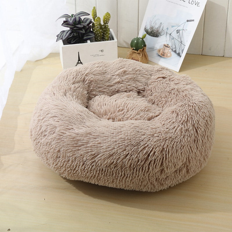Se Blød og beroligende donut hundeseng (mange farver) - Beige / 60 cm. ✔ Kæmpe udvalg i Satana - Køb online på udsalg og tilbud lige nu ✔ Billig fragt • Hurtig levering - Varenummer: Satana-1108053 på lager - Udsalg på Personlig pleje > Spar stort – op til 71% - Over 2.739 brands med kæmpe udsalg