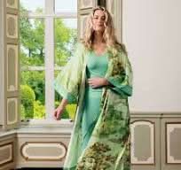 Se billigt tilbud på M Noelle Kimono Paradise Green! Stort udvalg i Pip Studio på udsalg. Hurtig levering, billig fragt. Varenummer: CADEC-51.510.316. Spar op til 55% på Tøj & Accessories.