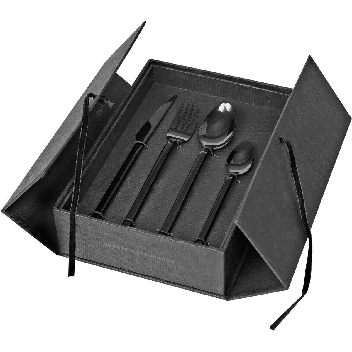 Broste Copenhagen Tvis bestiksæt med 16 dele i skinnende sort Titanium Black