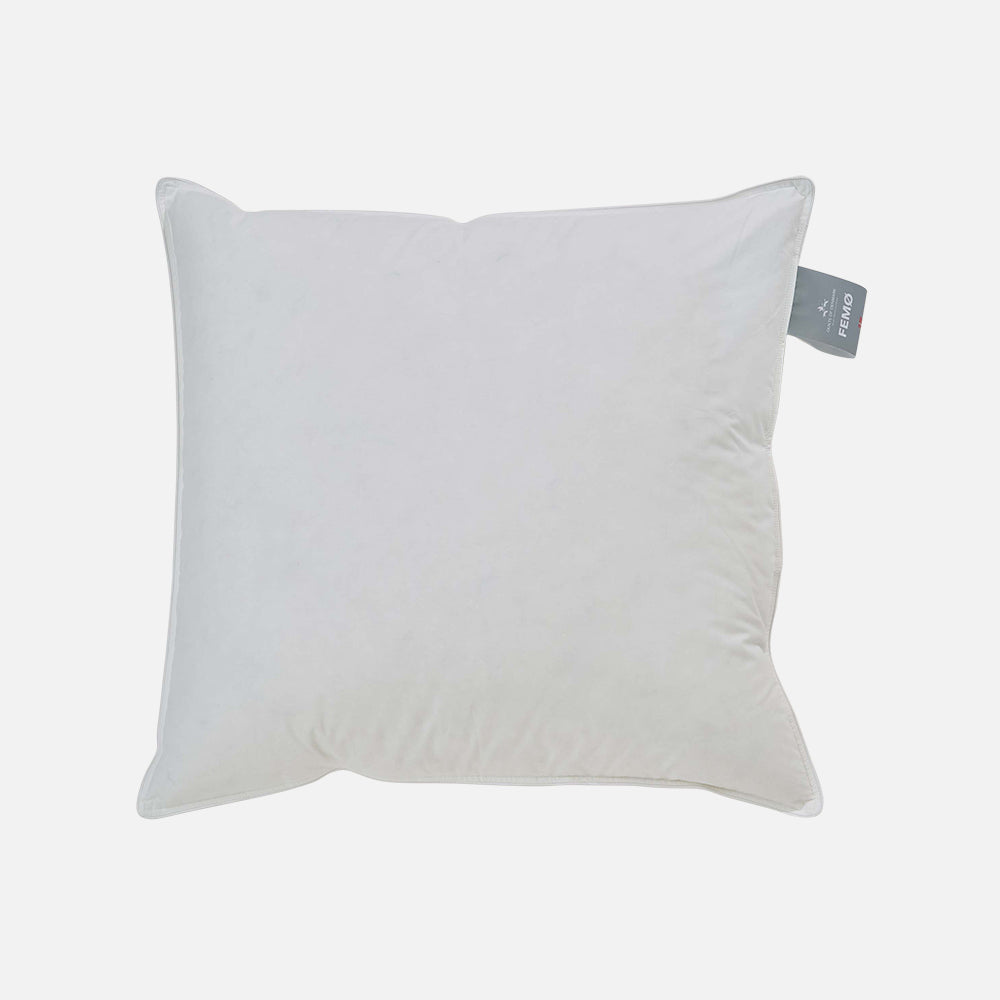 Se Quilts of Denmark FEMØ 1-kammer andedunspude - Mellem ❤ Kæmpe udvalg i Quilts of Denmark - Køb online på udsalg og tilbud lige nu ❤ Hurtig levering til lave fragtpriser - Varenummer: HomeFeeling-9324 og barcode / Ean: 5768892450017 på lager - Udsalg på Hovedpuder - Dunpuder - Alle hovedpuder Få op til 69% i rabat - Shop populære mærker fra over 2.739 brands