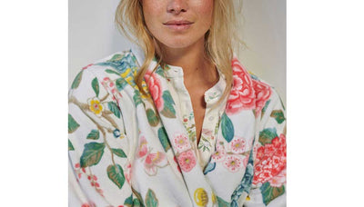 Se tilbud på PIP Studio Good Evening Hvid Morgenkåbe - M! Billigt udsalg på Pip Studio. Køb online nu! Hurtig levering: 1-2 hverdage. Spar op til 66%.
