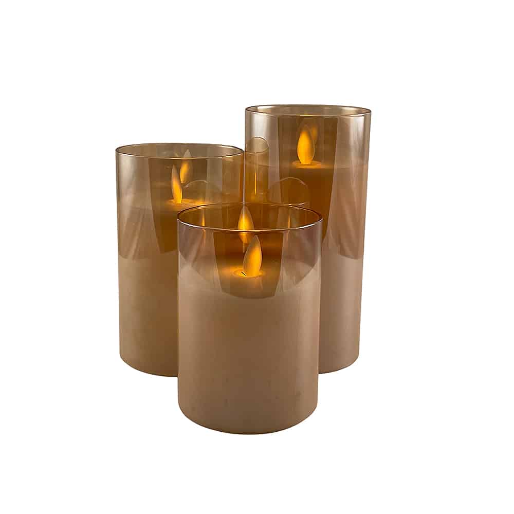 Se LED stearinlys i glas - 3 stk. - 12/15/17 cm - m/3D flamme - (flere farver) - Guld ✔ Kæmpe udvalg i Satana - Køb online på udsalg og tilbud lige nu ✔ Meget billig fragt og hurtig levering - Varenummer: Satana-1161416 på lager - Udsalg på Personlig pleje > Fodcreme > Ansigt Spar stort – op til 59% - Eksklusivt udsalg på over 2.739 brands