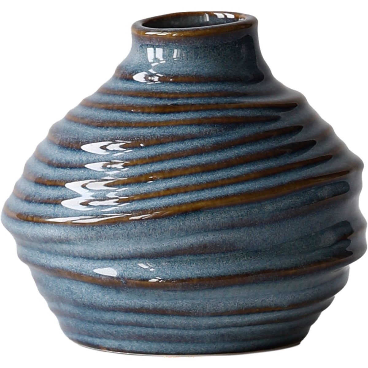 Montana vase i medium fra Tell me more med blå glasur og changeringer