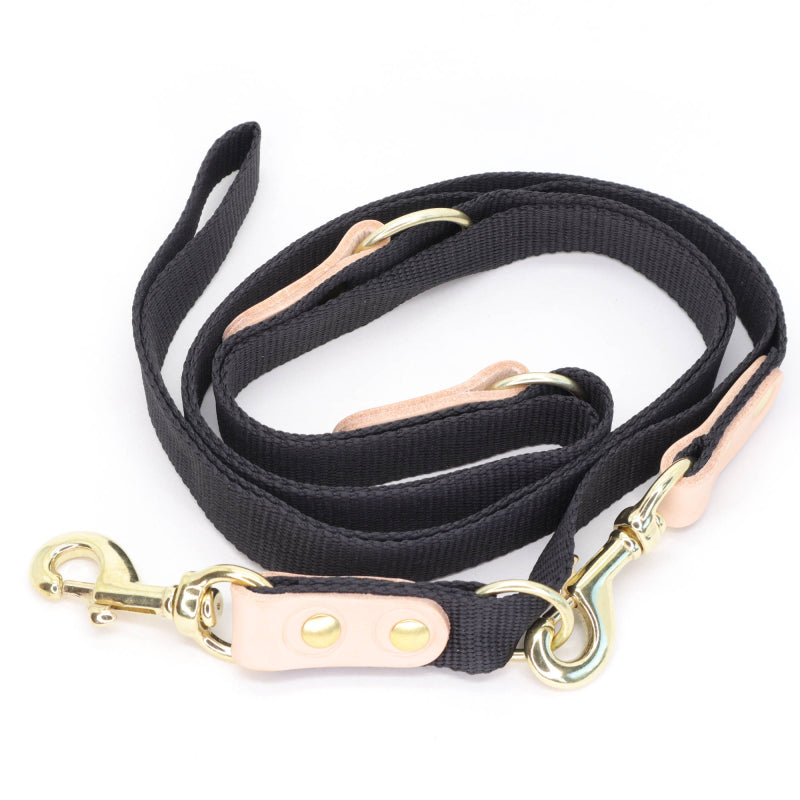 Sort Dressurline hundesnor i webbing med karabinhage, 25 mm x 250 cm
