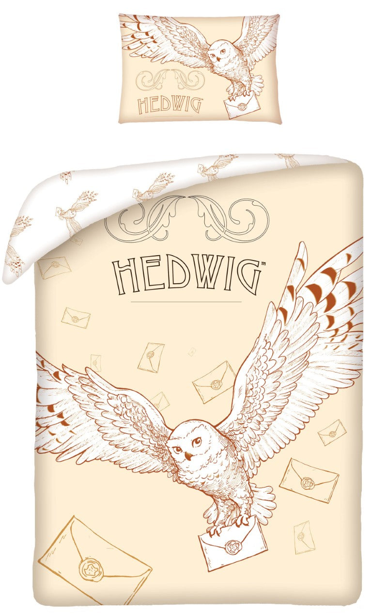 Se Harry Potter Hedwig Junior Sengetøj 100 x 135 cm - 100 Procent Bomuld ✔ Kæmpe udvalg i Bolig Magasin - Køb online på udsalg og tilbud lige nu ✔ Billig fragt og hurtig levering - Varenummer: MMAction-2001138 og 5904209602896 på lager - Udsalg på Junior Sengetøj Spar stort – op til 53% - Eksklusivt udsalg på over 2.739 mærker