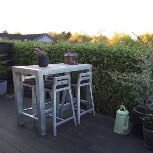Se tilbud på Rock-Solid barbord i galvaniseret stål, 67 x 124 x 100 cm. Billigt udsalg! Hurtig levering: 1-2 hverdage. Varenummer: 3NDC-2427. Spar op til 56%.