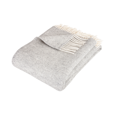 Se billigt tilbud på HERRINGBONE Light Grey uldplaid! Udsalg på plaider med hurtig levering. Spar op til 61%.
