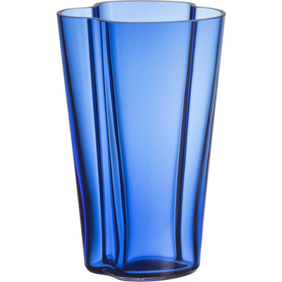 Se Iittala Aalto vase 22 cm, ultramarinblå ✔ Kæmpe udvalg i Iittala ✔ Meget billig fragt og hurtig levering: 1 - 2 hverdage - Varenummer: KTO-1062562 og barcode / Ean: '6411923674218 på lager - Udsalg på Vase Spar op til 56% - Over 1150 kendte brands på udsalg