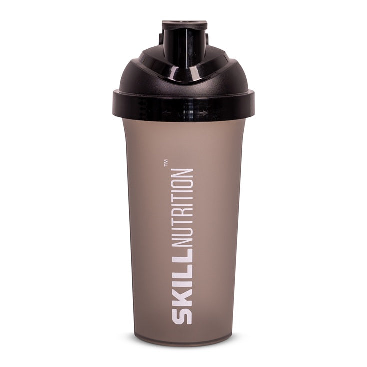 Skill Nutrition shaker i farven Smoked Black, kapacitet 700 ml