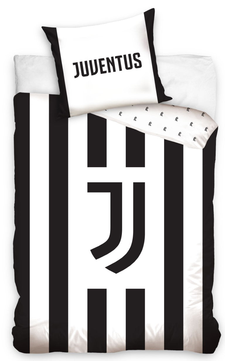 Se Juventus Sengetøj 140x200 cm - 100 procent bomuld ✔ Kæmpe udvalg i Bolig Magasin - Køb online på udsalg og tilbud lige nu ✔ Super billig fragt og lynhurtig levering - Varenummer: MMAction-2040278 og 5904302502987 på lager - Udsalg på Fodbold og Sports Sengetøj Få op til 63% i rabat - Find over 1.798 mærker på udsalg