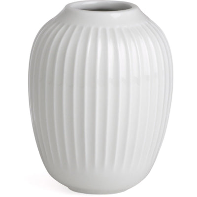 Se Kähler Hammershøi vase hvid 10 cm. ✔ Stort online udvalg i Kähler ✔ Hurtig levering: 1 - 2 Hverdage samt billig fragt - Varenummer: KTO-692360 og barcode / Ean: '5703779153704 på lager - Udsalg på Vase Spar op til 57% - Over 1334 design brands på udsalg
