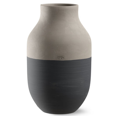 Se Kähler Omaggio Circulare vase 31 cm, antracitgrå ✔ Kæmpe udvalg i Kähler ✔ Meget billig fragt og hurtig levering: 1 - 2 hverdage - Varenummer: KTO-690149 og barcode / Ean: '5703779188829 på lager - Udsalg på Vase Spar op til 64% - Over 1112 kendte brands på udsalg