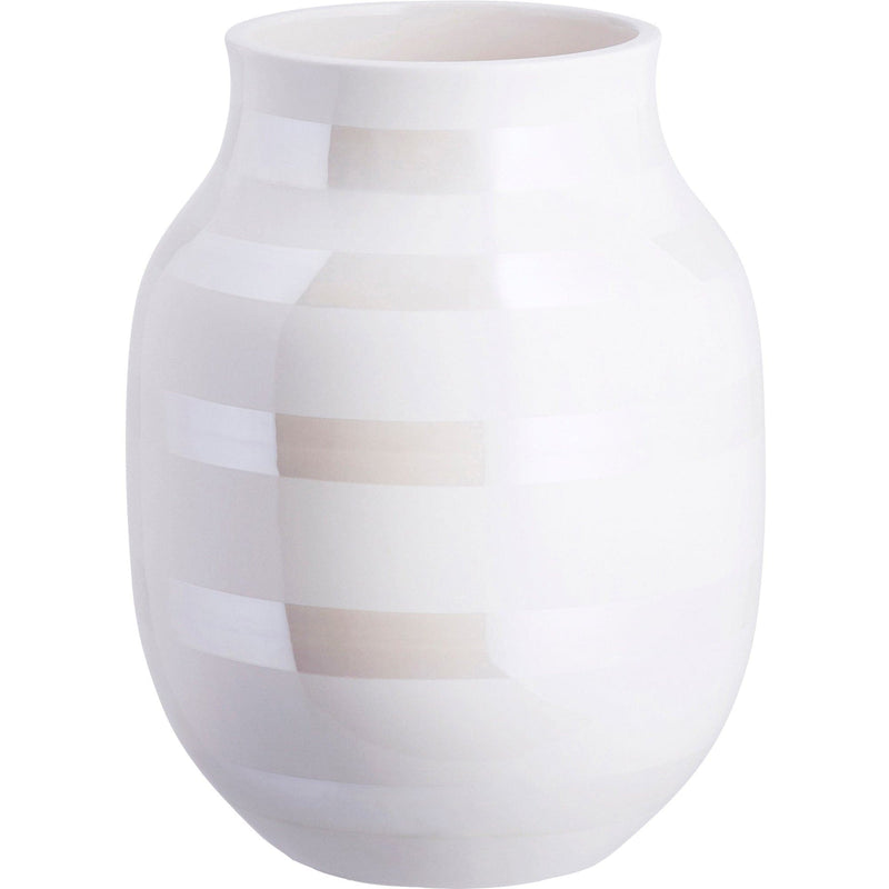Se Kähler Omaggio vase perlemor 20 cm. ✔ Stort online udvalg i Kähler ✔ Hurtig levering: 1 - 2 Hverdage samt billig fragt - Varenummer: KTO-691781 og barcode / Ean: &