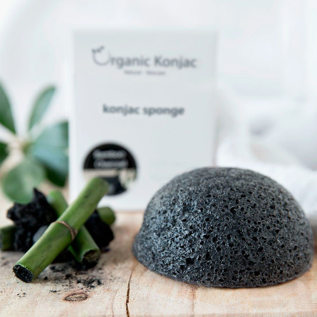 Organic Konjac Bamboo Charcoal ansigtssvamp med forkullet bambus