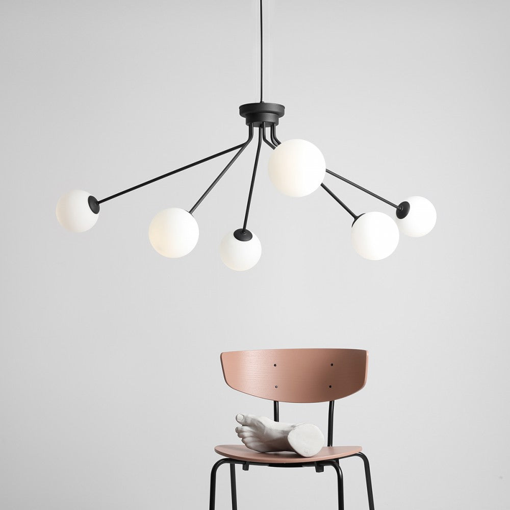 Se Arana - Loftlampe/pendel i sort metal og seks hvide glaskupler ❤ Kæmpe udvalg i 3-nordic - Køb online på udsalg og tilbud lige nu ❤ Meget billig fragt og hurtig levering - Varenummer: 3-nordic-3302 og barcode / Ean: på lager - Udsalg på Lamper - Loftlamper - pendler - Plafond lamper & lysekroner Få op til 69% i rabat - Over 1.798 brands samlet på udsalg