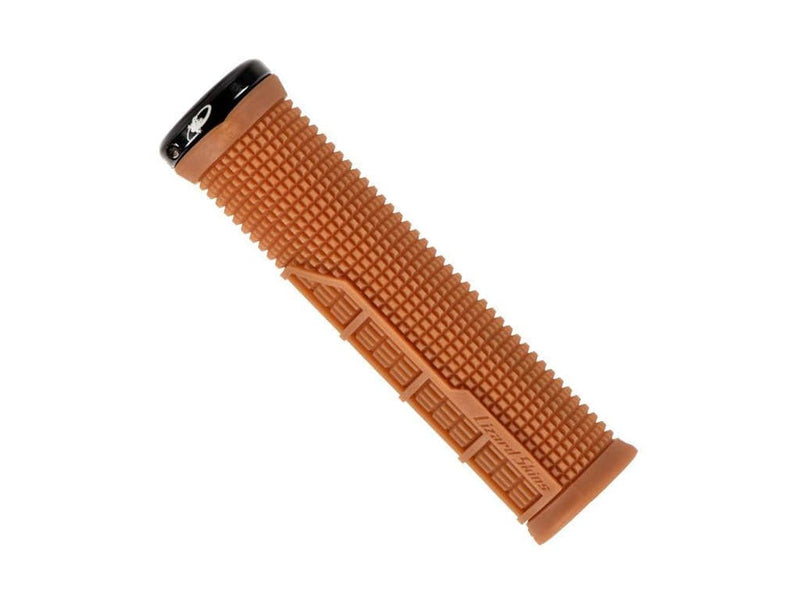 Se Lizard Skins Machine Håndtag - Lock-On - Gum Brown ✔ Kæmpe udvalg i  Lizard skins ✔ Hurtig levering: 1 - 2 Hverdage samt billig fragt - Varenummer: CKP-696260000432 og barcode / Ean: &