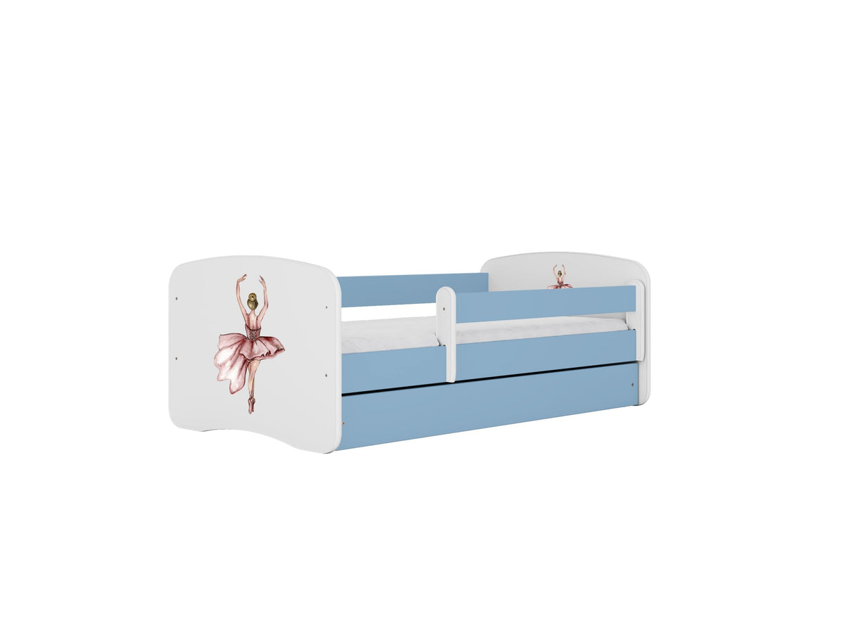 Se KOCOT KIDS Seng babydreams blue dancer uden skuffe med madras 160/80 ❤ Kæmpe udvalg i Kocot Kids - Køb online på udsalg og tilbud lige nu ❤ Billig fragt og hurtig levering - Varenummer: Boboonline-112162 og barcode / Ean: 5903282071377 på lager - Udsalg på Børn,Børnemøbler,Børnesenge,Juniorsenge,
Børn,
Børnemøbler,
Børnesenge,
Pigesenge,
Bø Spar stort – op til 59% - Eksklusivt udsalg på over 2.739 brands