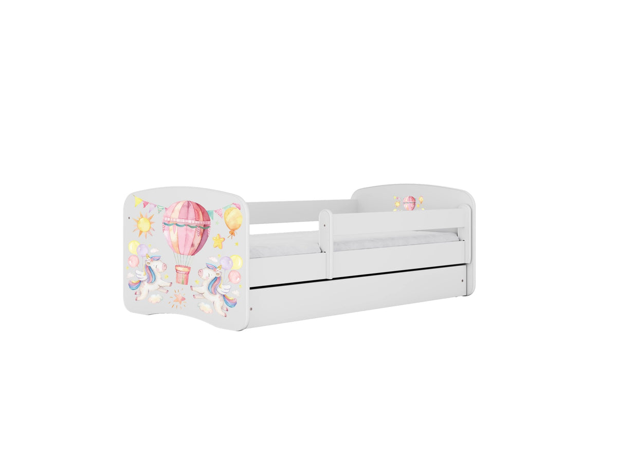 Se KOCOT KIDS Seng babydreams hvid ballon med skuffe med madras 140/70 ❤ Kæmpe udvalg i Kocot Kids - Køb online på udsalg og tilbud lige nu ❤ Meget billig fragt og hurtig levering: 1 - 2 hverdage - Varenummer: Boboonline-111794 og barcode / Ean: 5903282062580 på lager - Udsalg på Børn,Børnemøbler,Børnesenge,Juniorsenge,
Børn,
Børnemøbler,
Børnesenge,
Børnesenge med skuffer, Få op til 69% i rabat - Over 1.798 brands samlet på udsalg