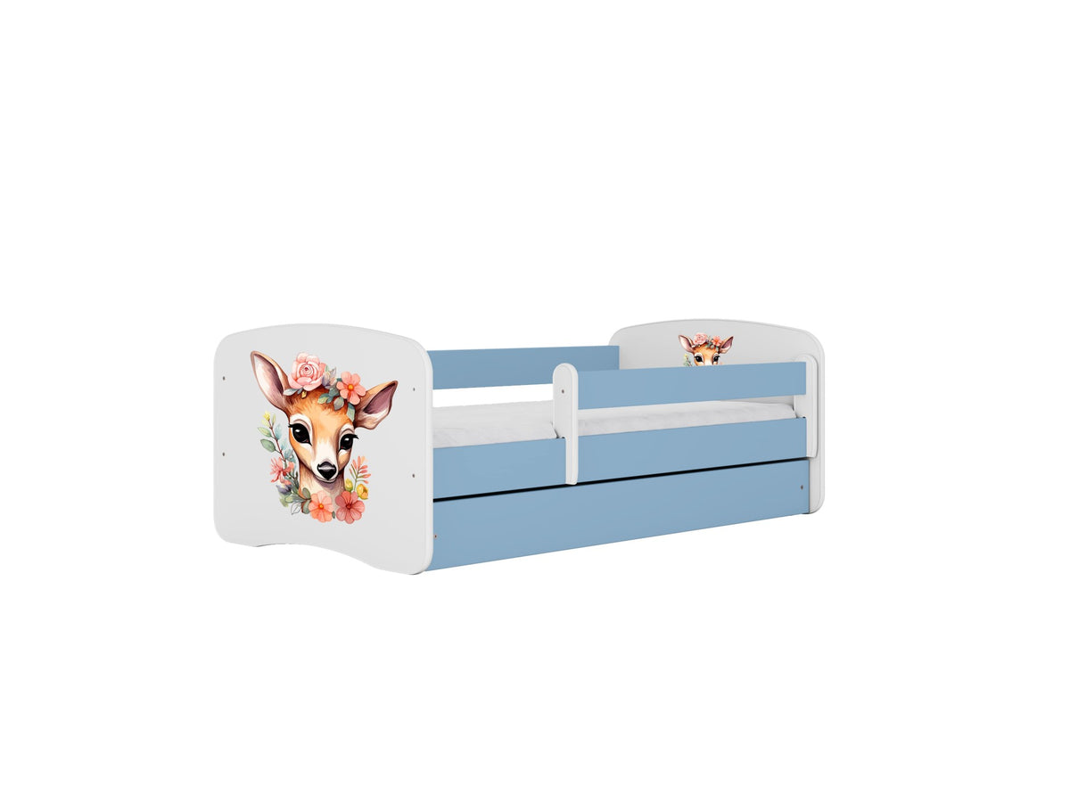 Se KOCOT KIDS Seng babydreams blå bambi med skuffe med madras 140/70 ❤ Kæmpe udvalg i Kocot Kids - Køb online på udsalg og tilbud lige nu ❤ Meget billig fragt og hurtig levering: 1 - 2 hverdage - Varenummer: Boboonline-111824 og barcode / Ean: 5903282067868 på lager - Udsalg på Børn,Børnemøbler,Børnesenge,Juniorsenge,
Børn,
Børnemøbler,
Børnesenge,
Børnesenge med skuffer, Få op til 69% i rabat - Over 1.798 brands samlet på udsalg