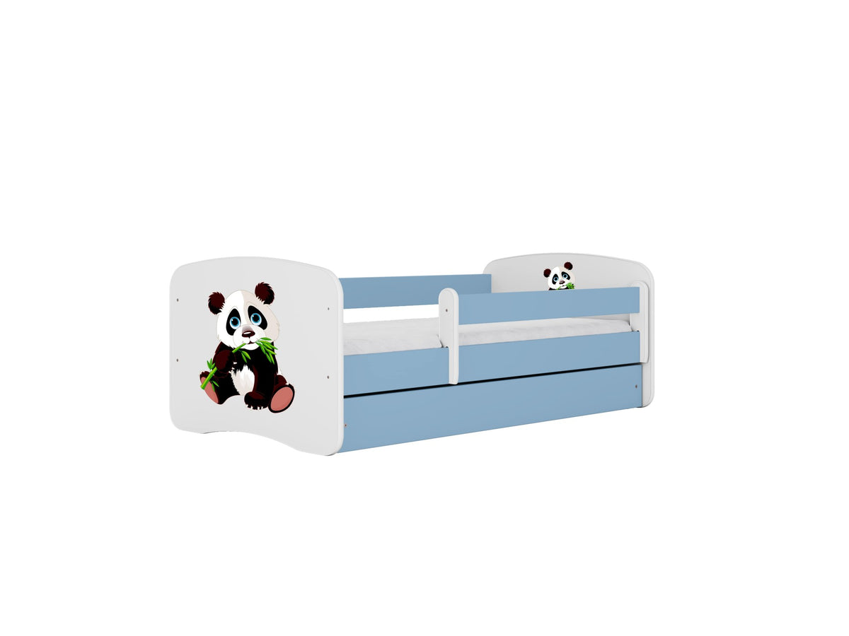 Se KOCOT KIDS Seng babydreams blue panda 2 uden skuffe med madras 160/80 ❤ Kæmpe udvalg i Kocot Kids - Køb online på udsalg og tilbud lige nu ❤ Lav fragtpris og hurtig levering - Varenummer: Boboonline-112042 og barcode / Ean: 5903282070172 på lager - Udsalg på Børn,Børnemøbler,Børnesenge,Juniorsenge,
Børn,
Børnemøbler,
Børnesenge,
Senge til drenge, Store besparelser – op til 71% - Shop over 2.281 kendte brands på udsalg