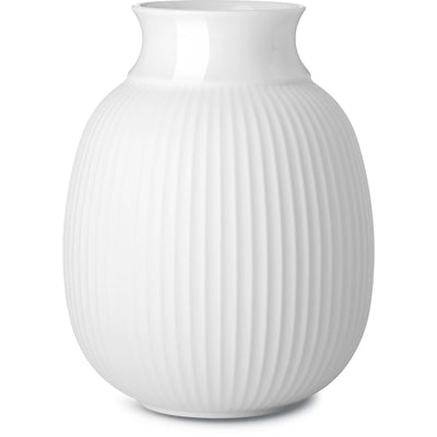 Se Lyngby Porcelæn Curve vase 17,5 cm. ✔ Stort online udvalg i Lyngby Porcelæn ✔ Hurtig levering: 1 - 2 Hverdage samt billig fragt - Varenummer: KTO-200541 og barcode / Ean: '5711507005416 på lager - Udsalg på Vase Spar op til 62% - Over 1334 design brands på udsalg