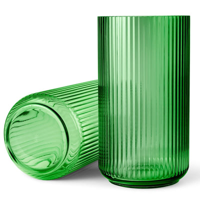 Se Lyngby Porcelæn Lyngbyvasen 38 cm, glas - grøn ✔ Kæmpe udvalg i Lyngby Porcelæn ✔ Meget billig fragt og hurtig levering: 1 - 2 hverdage - Varenummer: KTO-201051 og barcode / Ean: '5711507010519 på lager - Udsalg på Vase Spar op til 58% - Over 1354 kendte mærker på udsalg