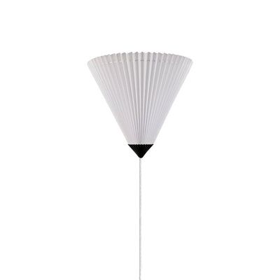 Se Globen Lighting Matisse væglampe hvid/sort ✔ Kæmpe udvalg i Globen Lighting ✔ Hurtig levering: 1 - 2 Hverdage samt billig fragt - Varenummer: KTT-526392-01 og barcode / Ean: '7319437302117 på lager - Udsalg på Belysning - Lamper - Væglamper Spar op til 58% - Over 1112 kendte brands på udsalg