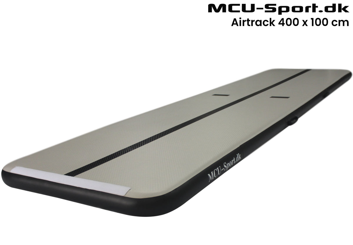 Se MCU-Sport Airtrack 400 x 100 cm ✔ Kæmpe udvalg i MCU-Sport - Køb online på udsalg og tilbud lige nu ✔ Super billig fragt og lynhurtig levering - Varenummer: MMAction-207002 og 5712548206992 på lager - Udsalg på Airtrack Spar stort – op til 53% - Over 2.739 mærker med kæmpe udsalg