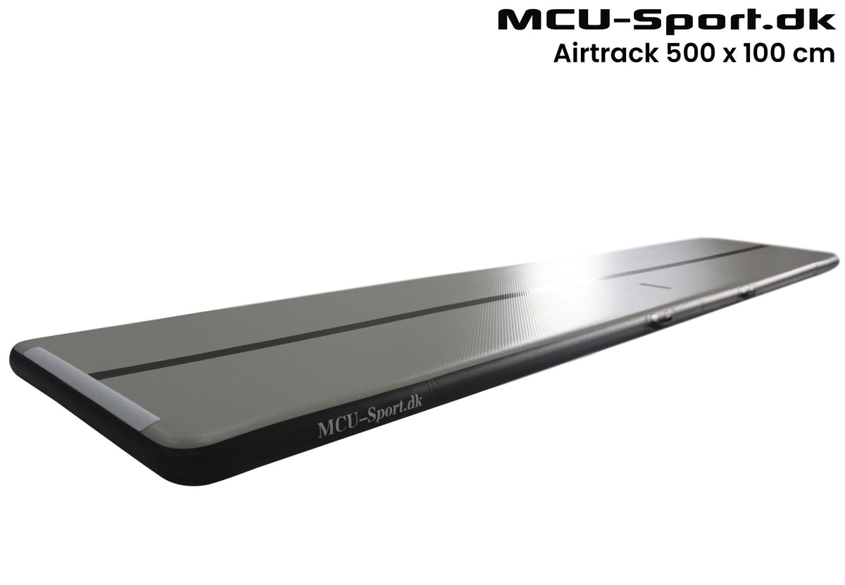 Se MCU-Sport Airtrack 500 x 100 cm ✔ Kæmpe udvalg i MCU-Sport - Køb online på udsalg og tilbud lige nu ✔ Billig fragt og hurtig levering - Varenummer: MMAction-207003 og 5712548206985 på lager - Udsalg på Airtrack Store besparelser – op til 67% - Et af Danmarks største udvalg – 2.739+ mærker