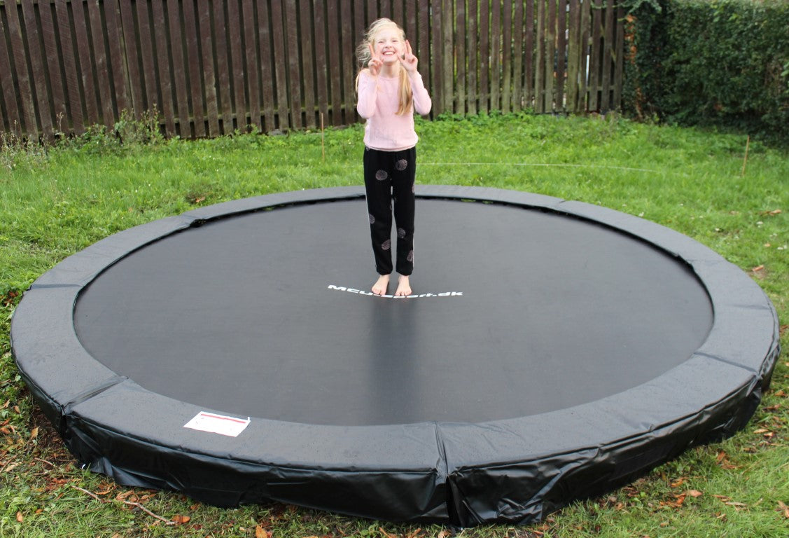 Se MCU-Sport NedGravet / Inground Trampolin 4.3M ✔ Kæmpe udvalg i MCU-Sport - Køb online på udsalg og tilbud lige nu ✔ Billig fragt • Hurtig levering - Varenummer: MMAction-13766 og 5712548137661 på lager - Udsalg på Have Trampoliner Op til 63% rabat - Mere end 1.329 populære mærker på udsalg