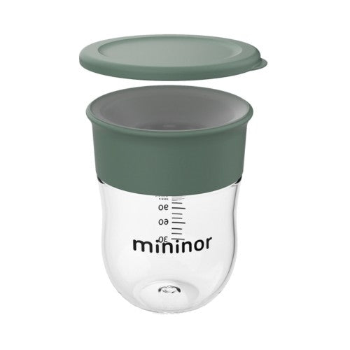 Mininor Training Cup i grøn farve med drypfri kant