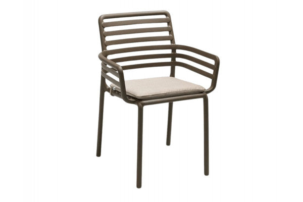 Se Nardi Doga hynde til Stabelstol Lino / Sand ❤ Lav fragtpris og hurtig levering - Varenummer: Havemøbelland-DK4630v1188 og barcode / Ean: 8010352650527 på lager - Udsalg på NARDI - Nardi Hynder Spar stort – op til 53% - Eksklusivt udsalg på over 2.739 brands