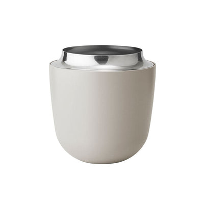 Se Stelton - Concave vase, medium, sand ❤ Stort online udvalg i Stelton ❤ Meget billig fragt og hurtig levering: 1 - 2 hverdage - Varenummer: RKTK-ST-X-140 og barcode / Ean: '5709846020344 på lager - Udsalg på Spar op til 63% - Over 1334 design brands på udsalg