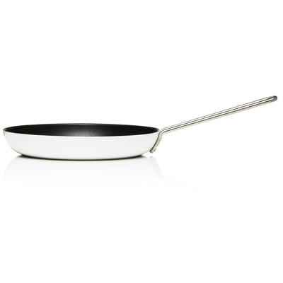 Se Eva Solo Eva Trio White Line stegepande 28 cm ✔ Kæmpe udvalg i Eva Solo ✔ Hurtig levering: 1 - 2 Hverdage samt billig fragt - Varenummer: NDN-12664-01 og barcode / Ean: '5706631037822 på lager - Udsalg på Home & Garden - Kitchen & Dining - Cookware & Bakeware - Cookware - Skillets & Frying Pans Spar op til 53% - Over 1354 design mærker på udsalg