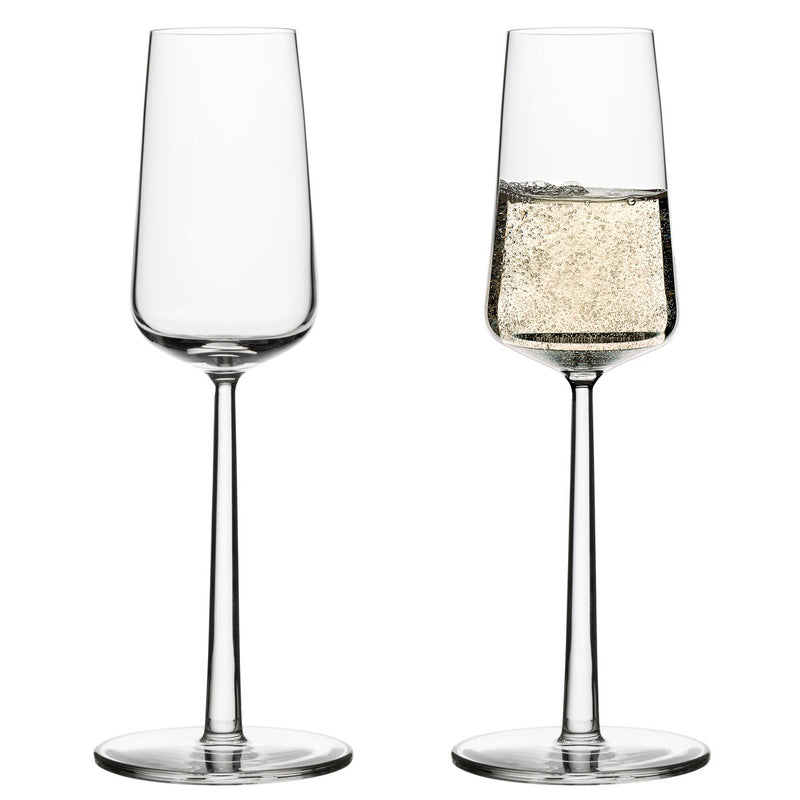Se Iittala Champagneglas Essence 2 stk klar 2 stk ✔ Kæmpe udvalg i Iittala ✔ Hurtig levering: 1 - 2 Hverdage samt billig fragt - Varenummer: KTT-13223-01 og barcode / Ean: &
