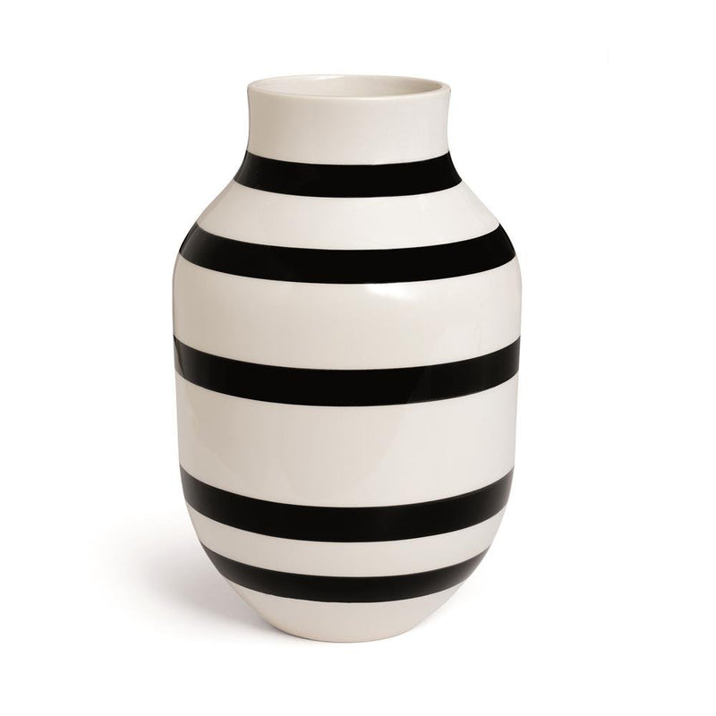 Se Kähler Omaggio vase stor sort ✔ Kæmpe udvalg i Kähler ✔ Hurtig levering: 1 - 2 Hverdage samt billig fragt - Varenummer: KTT-17865-01 og barcode / Ean: &