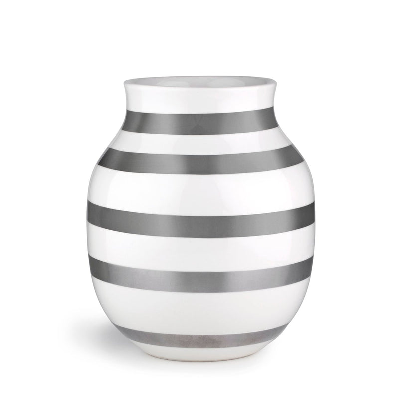 Se Kähler Omaggio vase sølv mellem ✔ Kæmpe udvalg i Kähler ✔ Hurtig levering: 1 - 2 Hverdage samt billig fragt - Varenummer: KTT-22363-02 og barcode / Ean: &