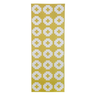 Se Brita Sweden Flower tæppe sun (gul) 70 x 100 cm ❤ Stort online udvalg i Brita Sweden ❤ Meget billig fragt og hurtig levering: 1 - 2 hverdage - Varenummer: NDN-25459-01 og barcode / Ean: '7340101903491 på lager - Udsalg på Home & Garden - Decor - Rugs Spar op til 52% - Over 1334 design mærker på udsalg