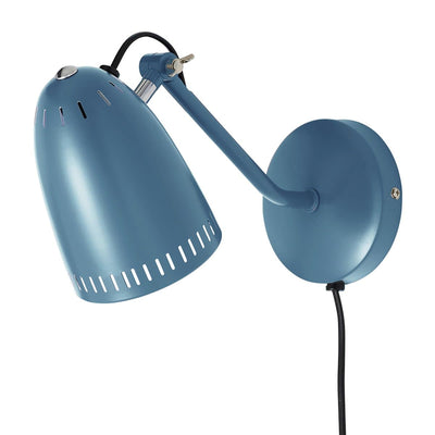 Se Superliving Dynamo væglampe matt smoke blue (blå) ❤ Stort online udvalg i Superliving ❤ Meget billig fragt og hurtig levering: 1 - 2 hverdage - Varenummer: NDN-26808-04 og barcode / Ean: '5710825006044 på lager - Udsalg på Home & Garden - Lighting - Lighting Fixtures - Wall Light Fixtures Spar op til 53% - Over 1334 design brands på udsalg