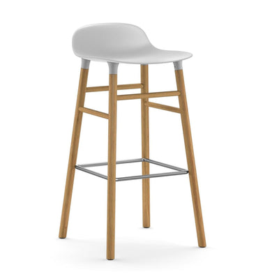Se Normann Copenhagen Form Chair barstol egeben hvid ✔ Kæmpe udvalg i Normann Copenhagen ✔ Hurtig levering: 1 - 2 Hverdage samt billig fragt - Varenummer: NDN-27593-01 og barcode / Ean: '5712396002500 på lager - Udsalg på Furniture - Chairs - Table & Bar Stools Spar op til 59% - Over 1150 kendte brands på udsalg