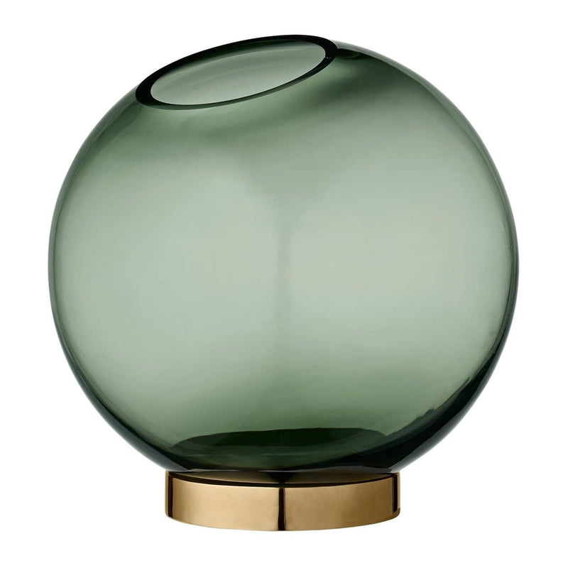 Se AYTM Globe vase medium grøn-messing ✔ Kæmpe udvalg i AYTM ✔ Hurtig levering: 1 - 2 Hverdage samt billig fragt - Varenummer: KTT-27795-01 og barcode / Ean: &