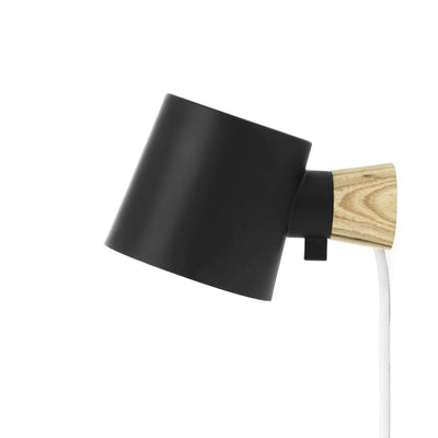 Se Normann Copenhagen Rise væglampe sort ✔ Kæmpe udvalg i Normann Copenhagen ✔ Hurtig levering: 1 - 2 Hverdage samt billig fragt - Varenummer: NDN-28254-03 og barcode / Ean: '5712396012615 på lager - Udsalg på Home & Garden - Lighting - Lighting Fixtures - Wall Light Fixtures Spar op til 51% - Over 1112 kendte brands på udsalg